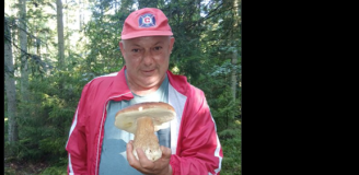 Tak Wojciech Kowalczyk ROZPOCZĄŁ SEZON GRZYBOWY xD